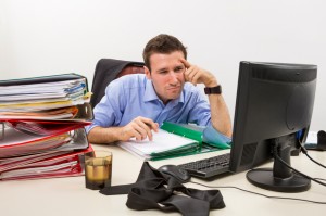 Workaholic: Sinais de que você está viciado no trabalho. Há cura?