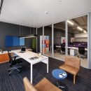 Do layout ao comportamento: como o espaço molda a forma de liderar Do layout ao comportamento: como o espaço molda a forma de liderar