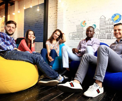 Escritórios que inspiram pertencimento: como o design influencia o engajamento?